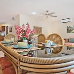 Butterfly Garden Boutique Residences Large Luxury Apts And Villas A Lifetsyle Destination By Neang, Everything You Need All Right Here 1-3 Bedrooms 110 To 190 Sq Mtrs, 2 Full Bathrooms, Rain Shower, Spa Bath, Bbq, Free Wifi, Staff 24-7, Close To Beac