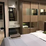 อพาร์ทเม้น Dusit Grand View *