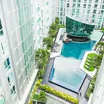 Ccr Managed By Aha Smartstay Aparthotel 4*