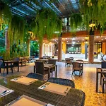 Floral - Dolphin Circle Resort Pattaya