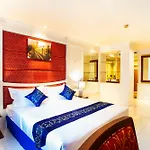 Resort Floral - Dolphin Circle 4*