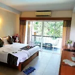 โรงแรม Authong