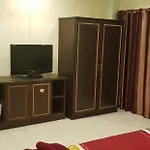 Parinya\'S Apartment