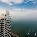 อพาร์ทเม้น Wongamat Tower