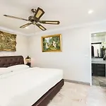 โรงแรม เดอะ แอมเบียนซ์ โฮเทล Pattaya