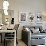 Unixx By Alvin Apartment *