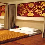 โรงแรม บาบูน่าบีชฟรอนท์ลิฟวิ่ง 3*