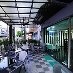 Chaplin Inn