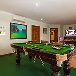 Viewbor Villa - Pattaya Holiday House Walking Street 4 Bedrooms