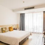 โรงแรม บาบูน่าบีชฟรอนท์ลิฟวิ่ง Pattaya