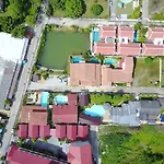 Viewbor Villa - Pattaya Holiday House Walking Street 4 Bedrooms