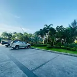 Dusit Grand Condo View