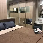 Dusit Grand View อพาร์ทเม้น *