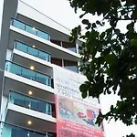 Hotel La Casa 2*