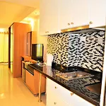 Pattaya Plaza Condotel Large Studio Apartment Sukhumvit