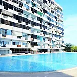 Pattaya Plaza Condotel Large Studio Apartment Sukhumvit