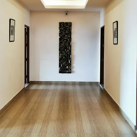 Apartment New Sorot House *
