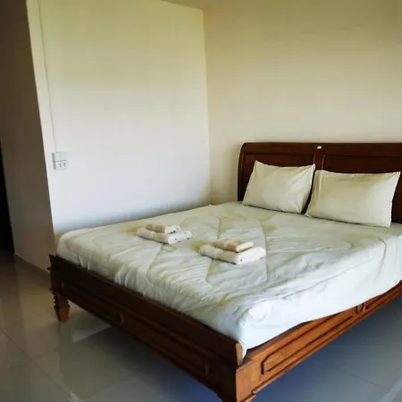 Apartment New Sorot House *