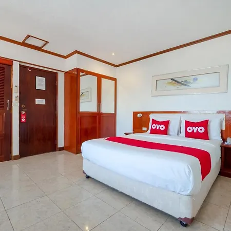 Oyo 75328 Punjabi Junction Hotel Pattaya