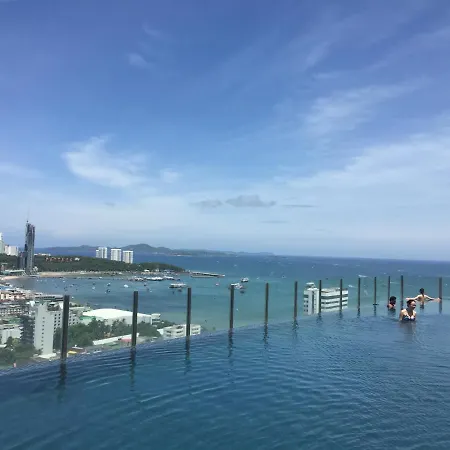 Apartment The Base By Wcc Pattaya