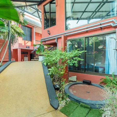 Oyo 75369 Cozy Rooms@ Addicts Pattaya