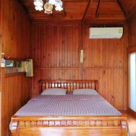 Wood House 3*