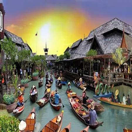 Punyapha - 5 Mins From Beach 3* Pattaya