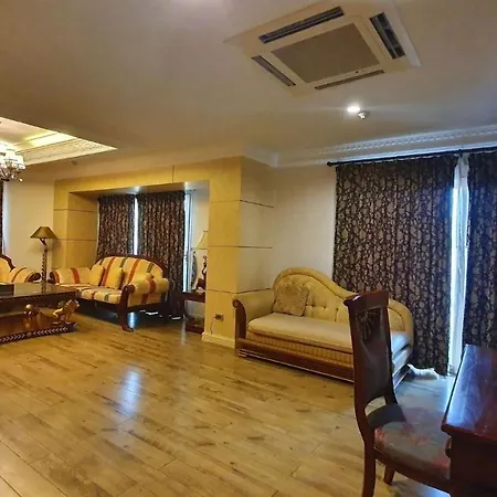 Four Seasons Place 4* Pattaya