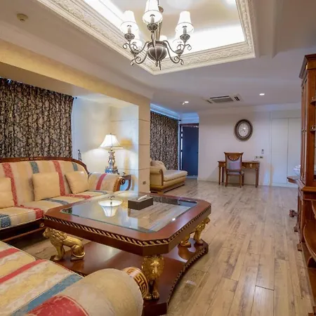 Four Seasons Place Pattaya