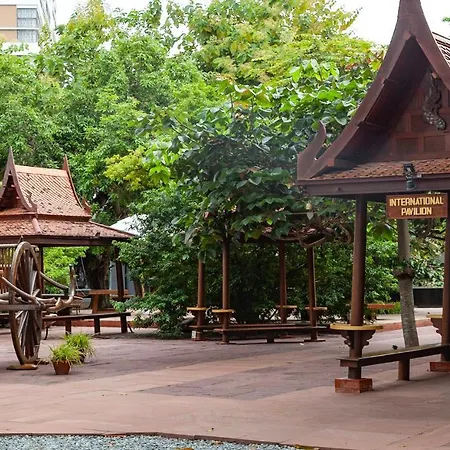 Sugar Hut & Restaurant Resort 3*