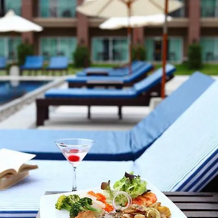 Casuarina Jomtien Hotel 3*