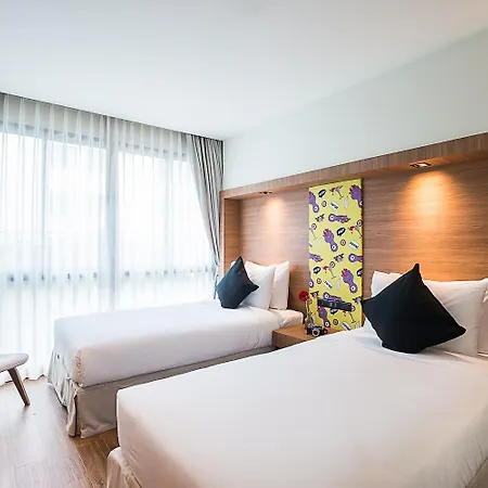 Sunshine Hip Hotel 3*