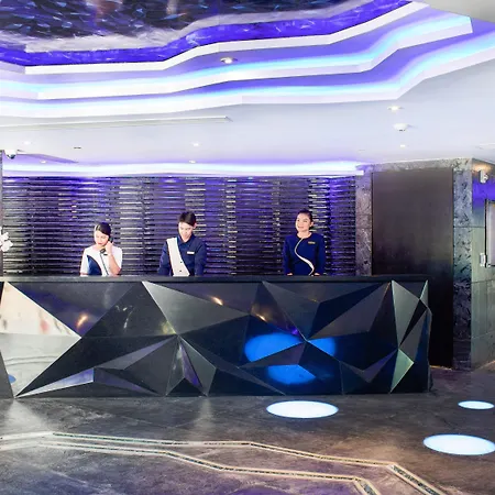 Hotel Azure