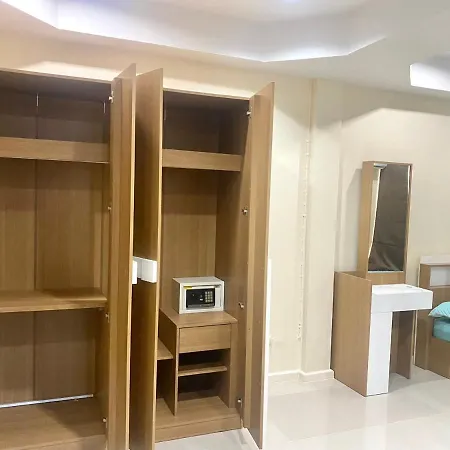 Apartment Happy Corner House