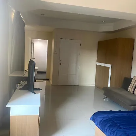 Apartment Happy Corner House Pattaya