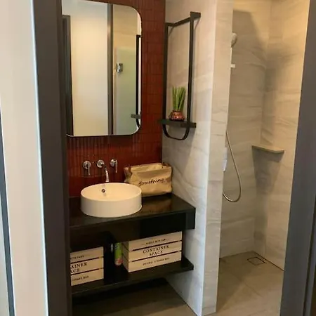 The Edge Fully Equipped Luxury Oceanside View Apartment Pattaya