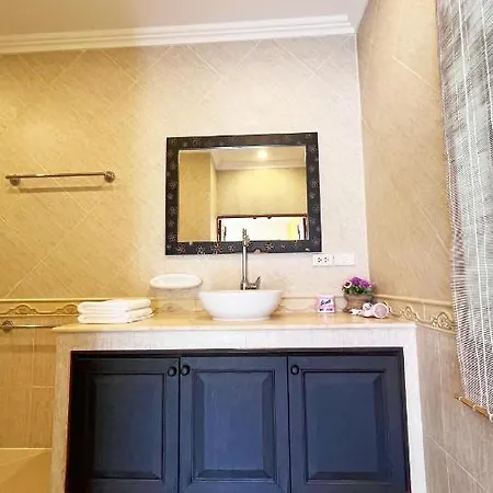 Thai Luxury Pool 3 Beds Villa Pattaya