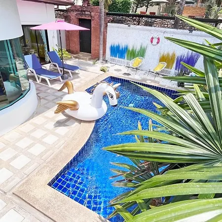 Thai Luxury Pool 3 Beds *