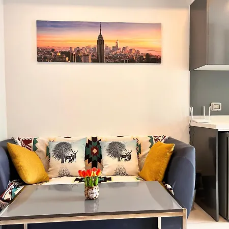 Apartment 超大泳池景观房 市中心区域 离步行街5分钟near Walking Street *
