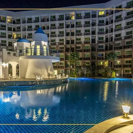 超大泳池景观房 市中心区域 离步行街5分钟near Walking Street Apartment Pattaya