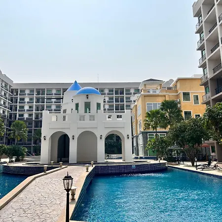 超大泳池景观房 市中心区域 离步行街5分钟near Walking Street Apartment *