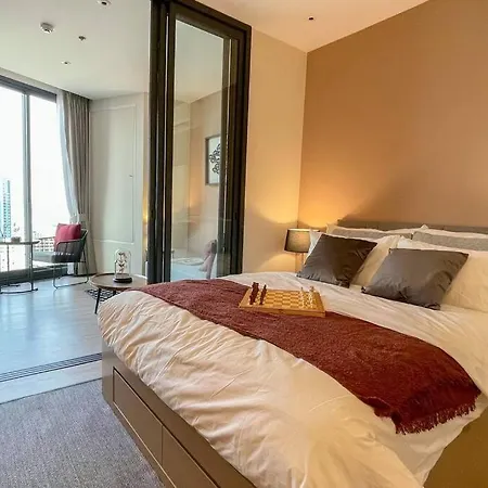Edge Central W/sea View Walk 200m. Beach Apartment *
