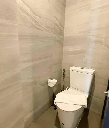 Apartment Edge Central W/sea View Walk 200m. Beach Pattaya