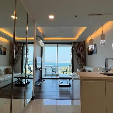 1 Bedroom In The Peak Towers Apartment Pattaya