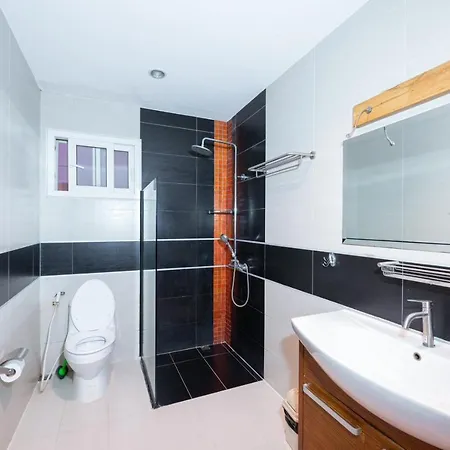 Baanda Pool Villa Pattaya