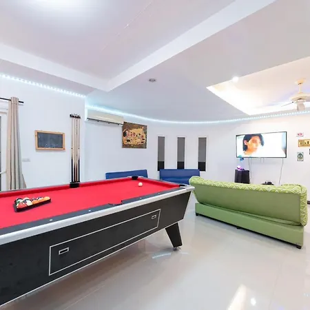 Baanda Pool Villa *