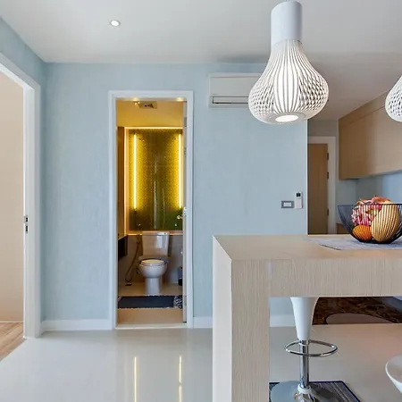 Pattaya Apartments L Guest Friendly L Waterpark Gym Sauna Jacuzzi *
