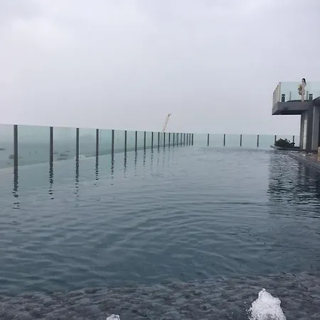 The Base市中心近海边商场步行街的舒适一卧室公寓