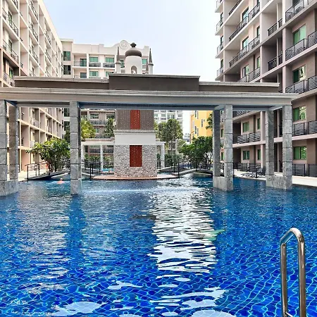 Apartment 超大泳池景观房 市中心区域 离步行街5分钟near Walking Street *