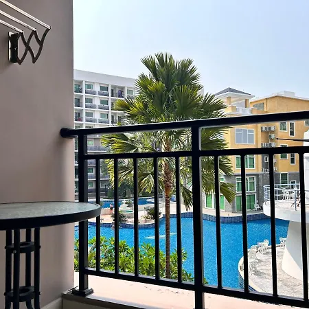 Apartment 超大泳池景观房 市中心区域 离步行街5分钟near Walking Street Pattaya